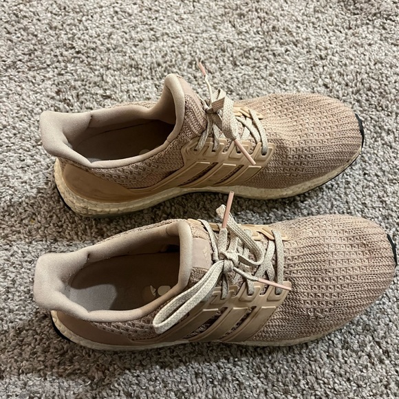 Light Pink Adidas Ultraboost - Picture 7 of 9